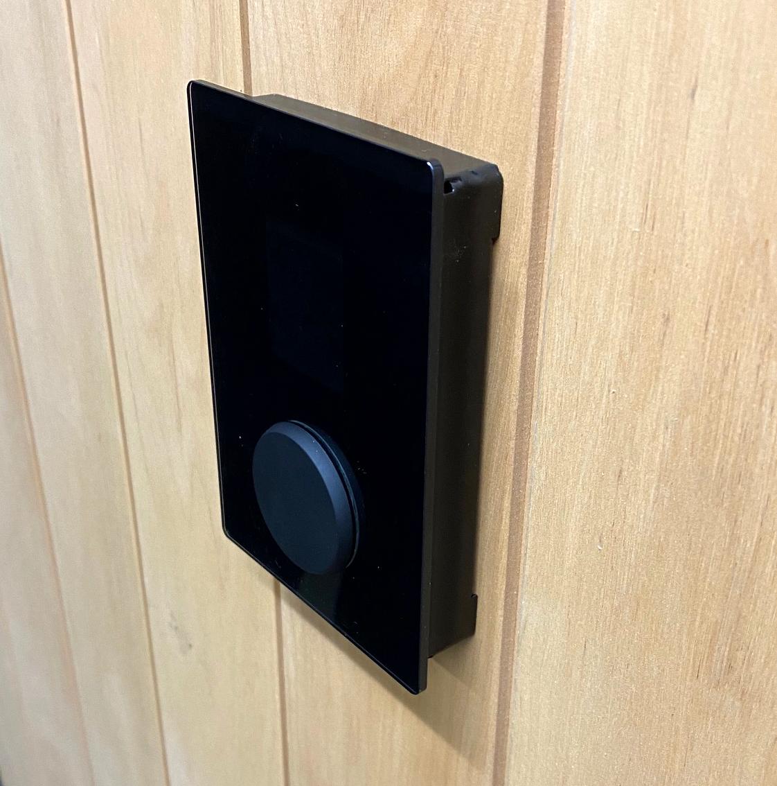 Surface mounting frame for UKU control panel